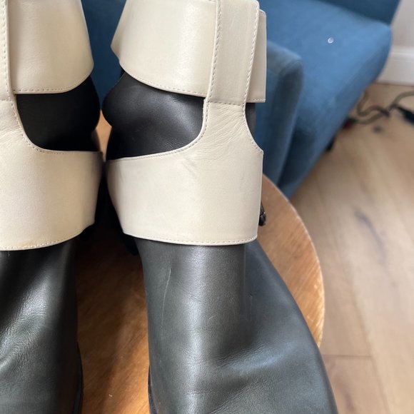 Pierre Hardy Double-Buckle Leather Ankle Boot Size 37 / Size 6.5 - Picture 6 of 9